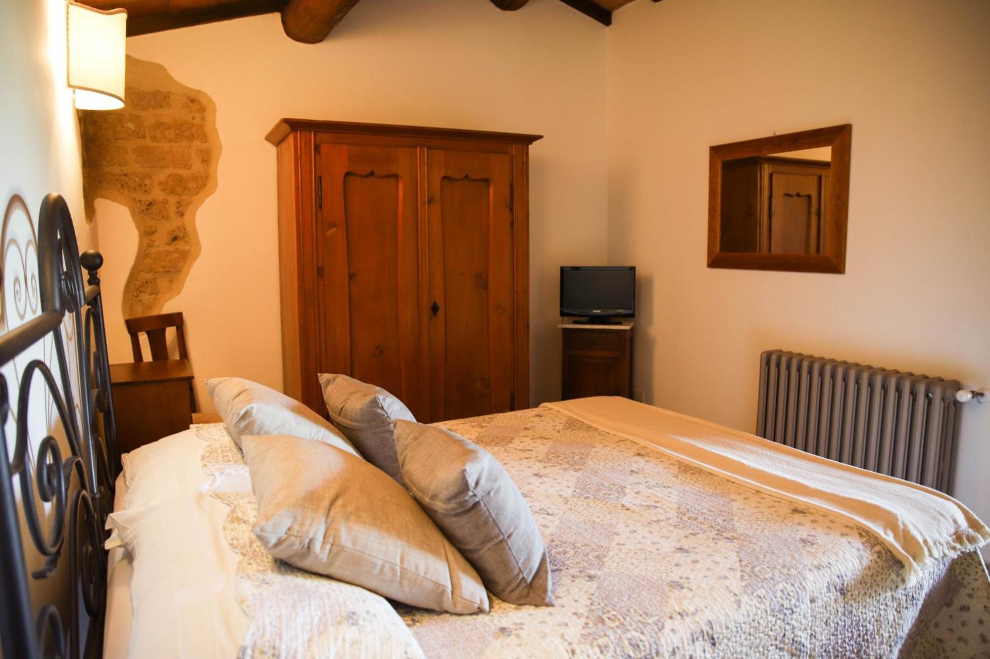 Country House Poggio Aione Guest House Catabbio Bagian luar foto