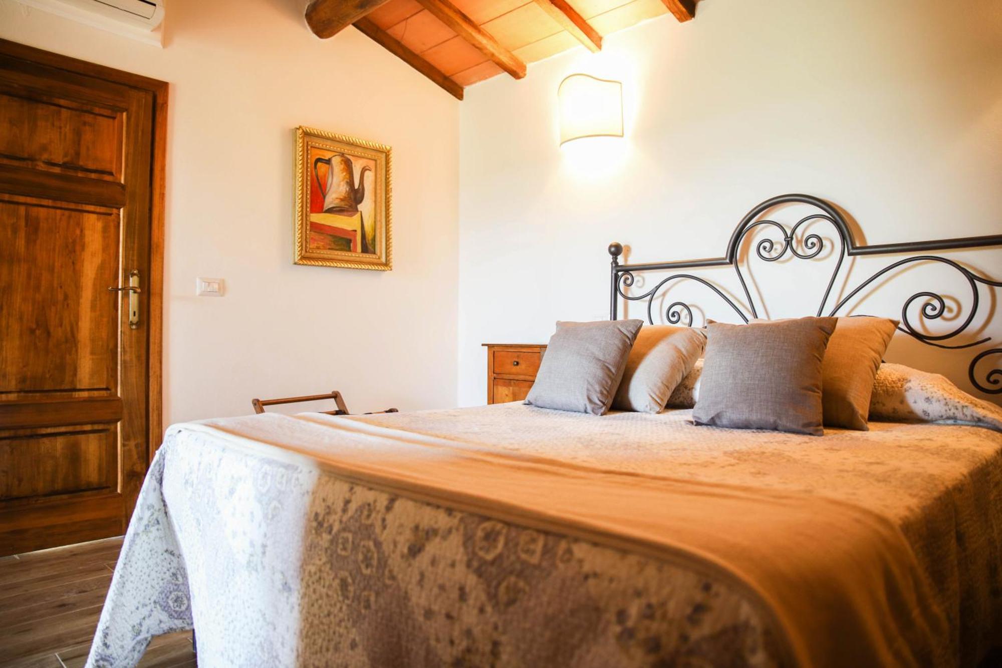 Country House Poggio Aione Guest House Catabbio Bagian luar foto