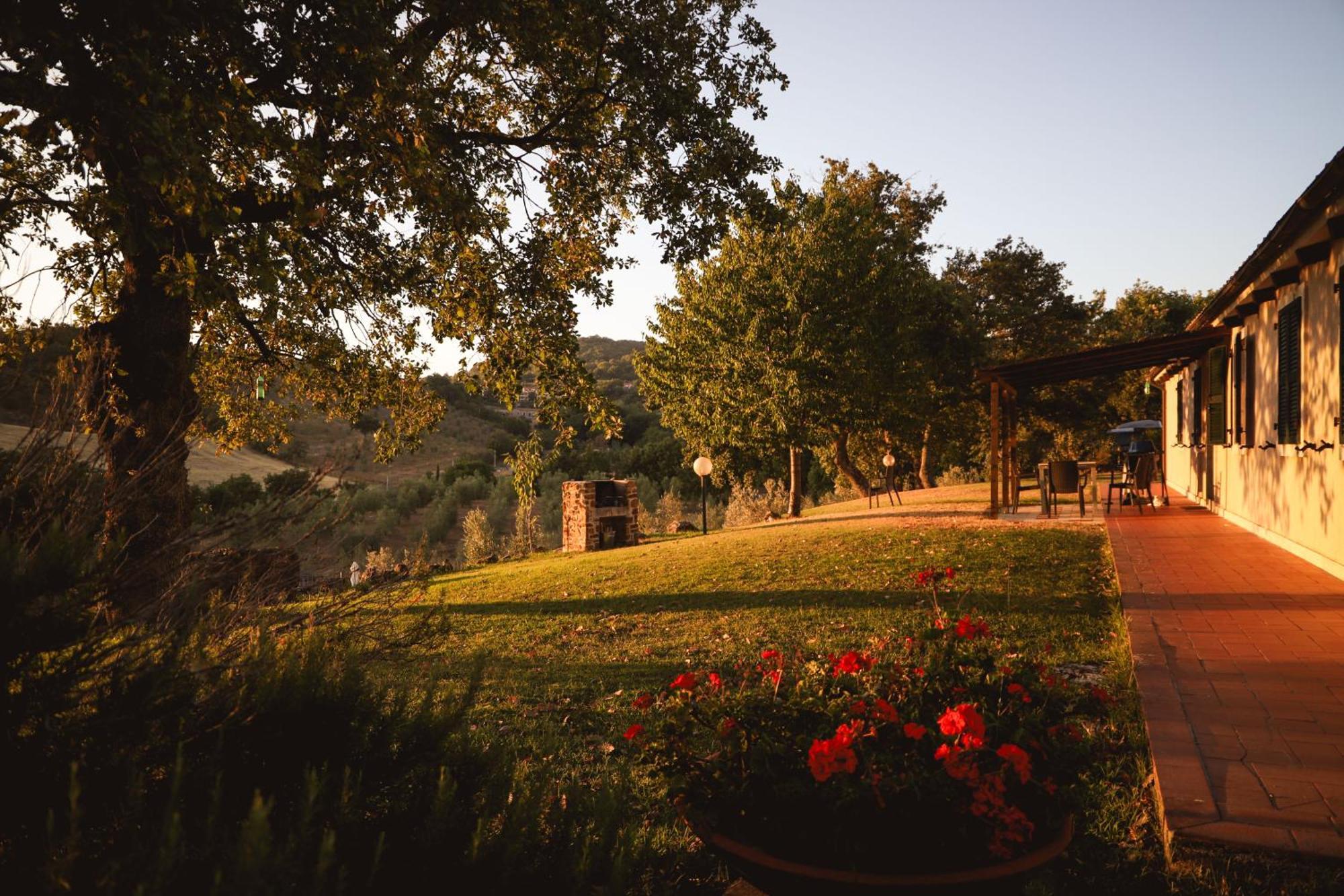 Country House Poggio Aione Guest House Catabbio Bagian luar foto