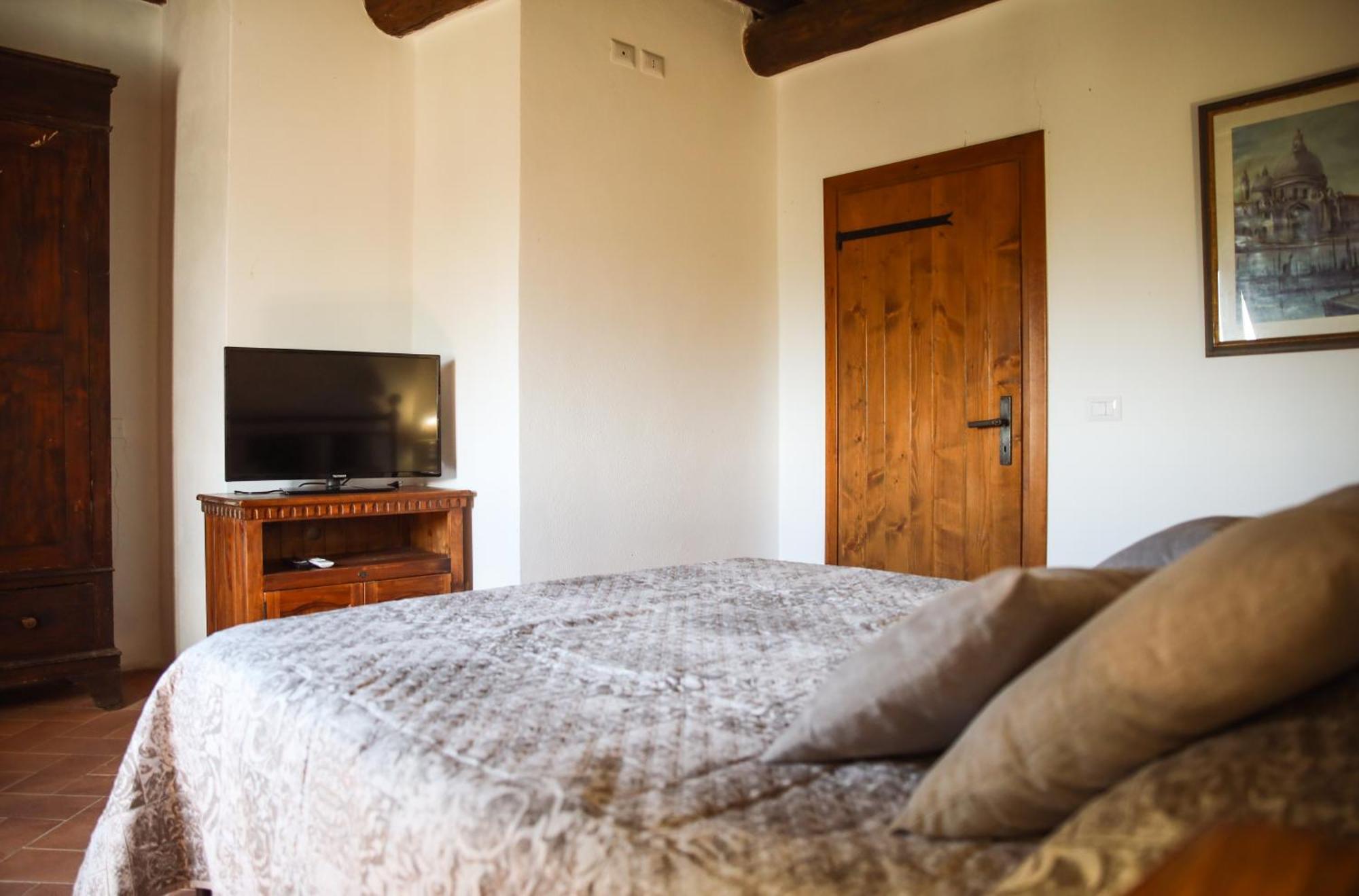 Country House Poggio Aione Guest House Catabbio Bagian luar foto